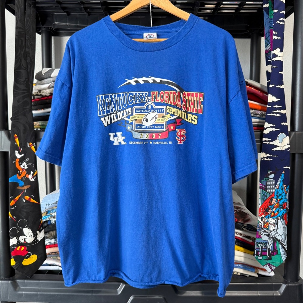 2000s Blue Kentucky Vs Florida State Music City Bowl Graphic Tee 2XL Cropped